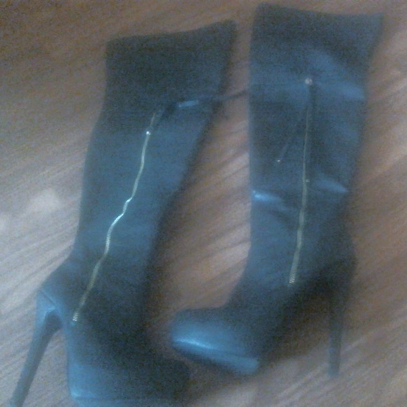 Thigh High Black Leather Boots - Picture 1 of 1